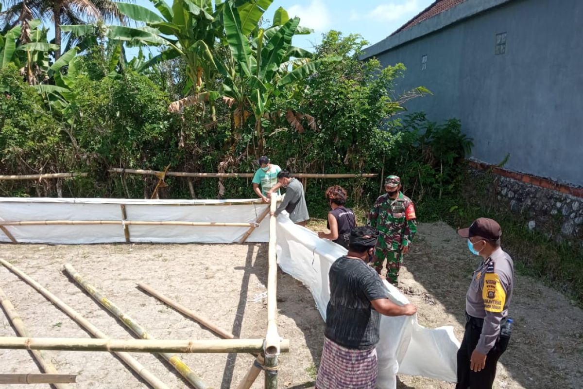 Tim Terpadu COVID-19 tertibkan arena sabung ayam di Bangli