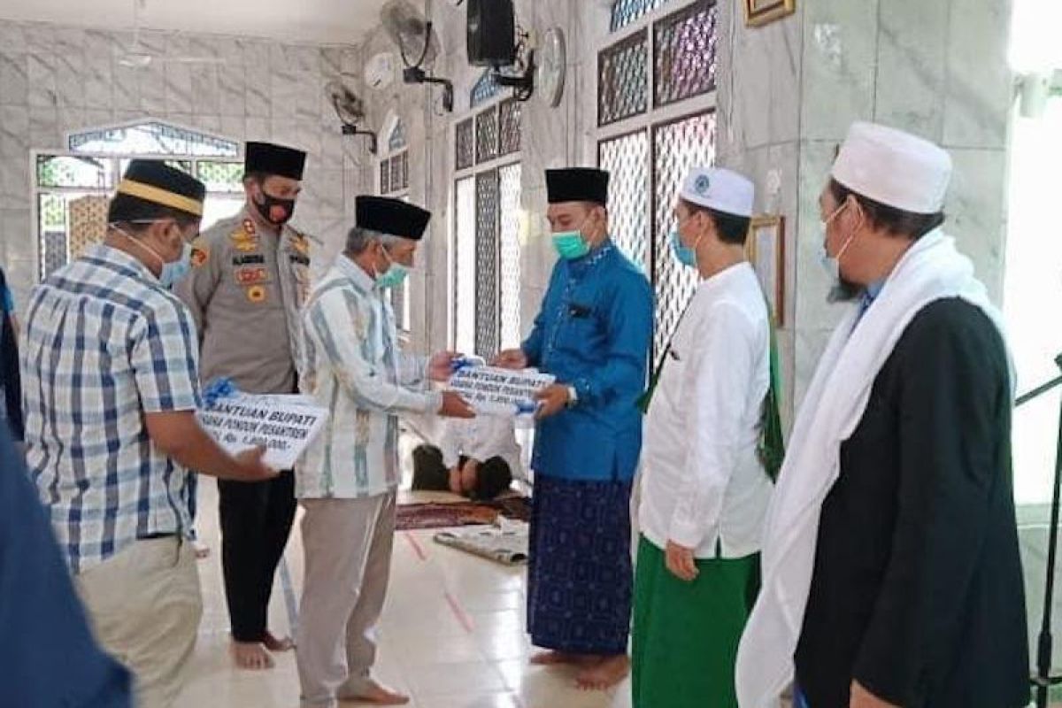 Pemkab OKI bantu modal 110 kantin  pesantren