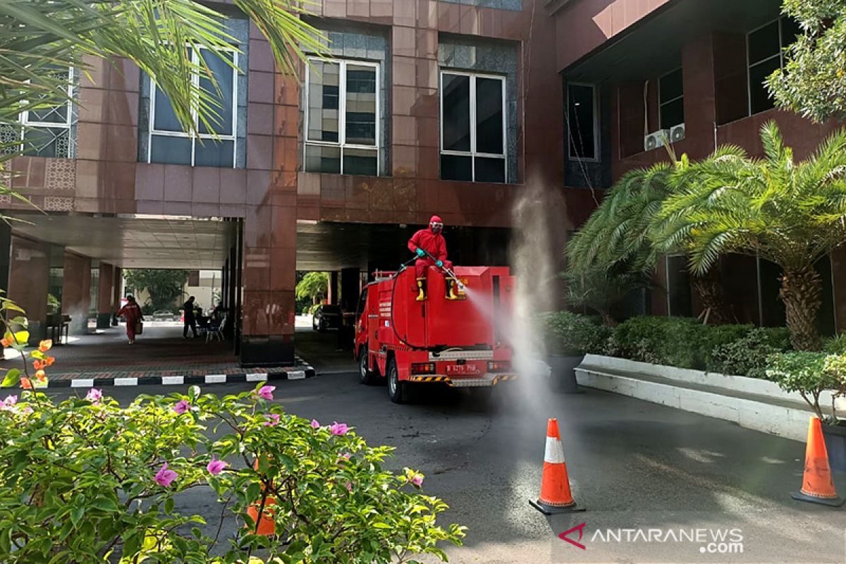 40 pegawai jalani swab dari hasil tracing di Kantor Wali Kota Jakpus