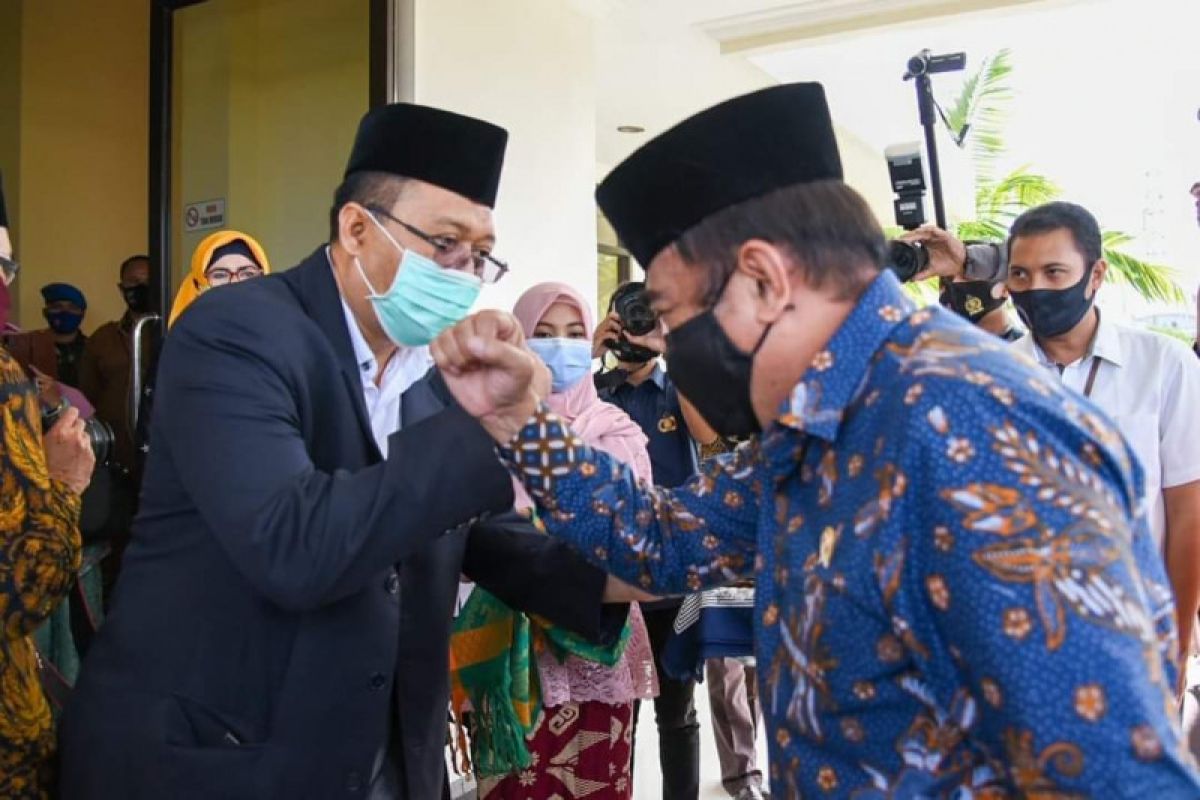 Usai bertemu Menag, gubernur-pejabat-wartawan NTB dites cepat dan usap