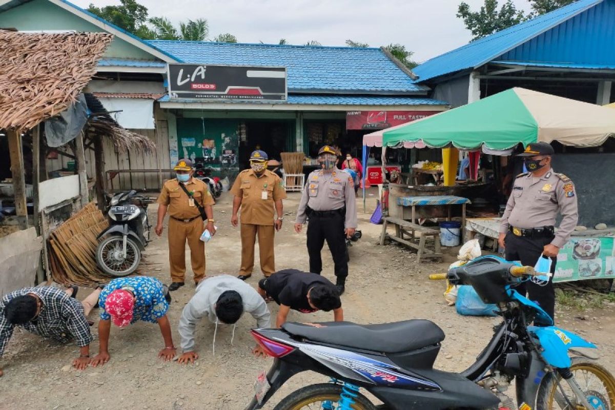 Polsek Padang Tualang Langkat tindak warga tak pakai masker