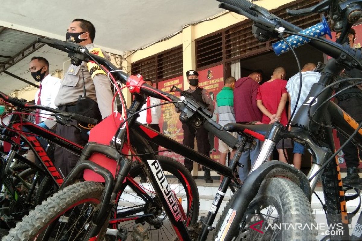 Miris! Enam pelajar jadi pencuri sepeda "berkelas"