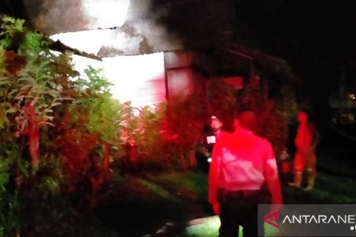 Polisi usut penyebab kebakaran resort di Waitatiri
