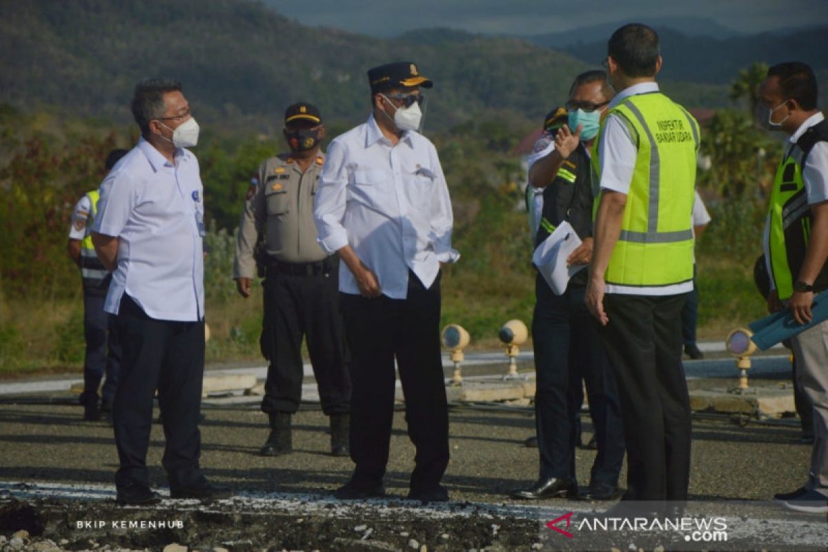 Menhub pastikan pembangunan infrastruktur di Labuan Bajo tetap jalan