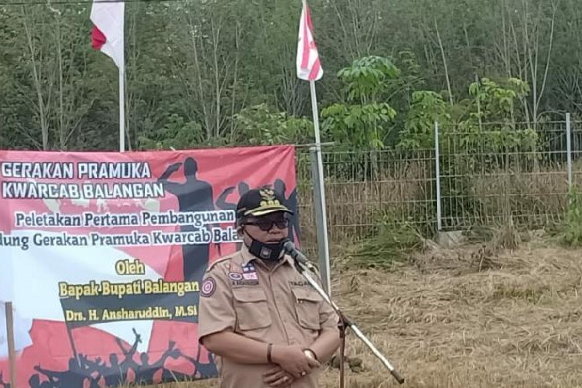 Bupati Balangan letakkan batu pertama pembangunan gedung Pramuka