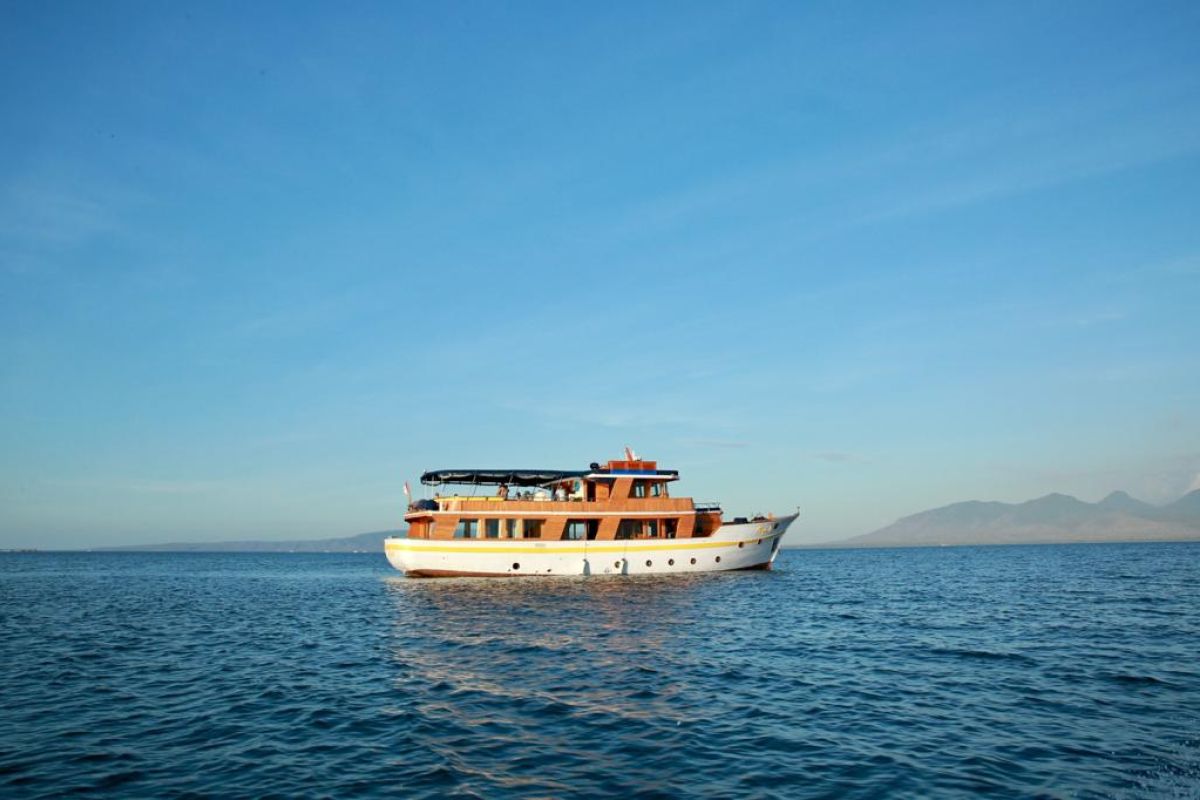 Banyuwangi tawarkan wisata jalur laut menggunakan kapal pesiar mini