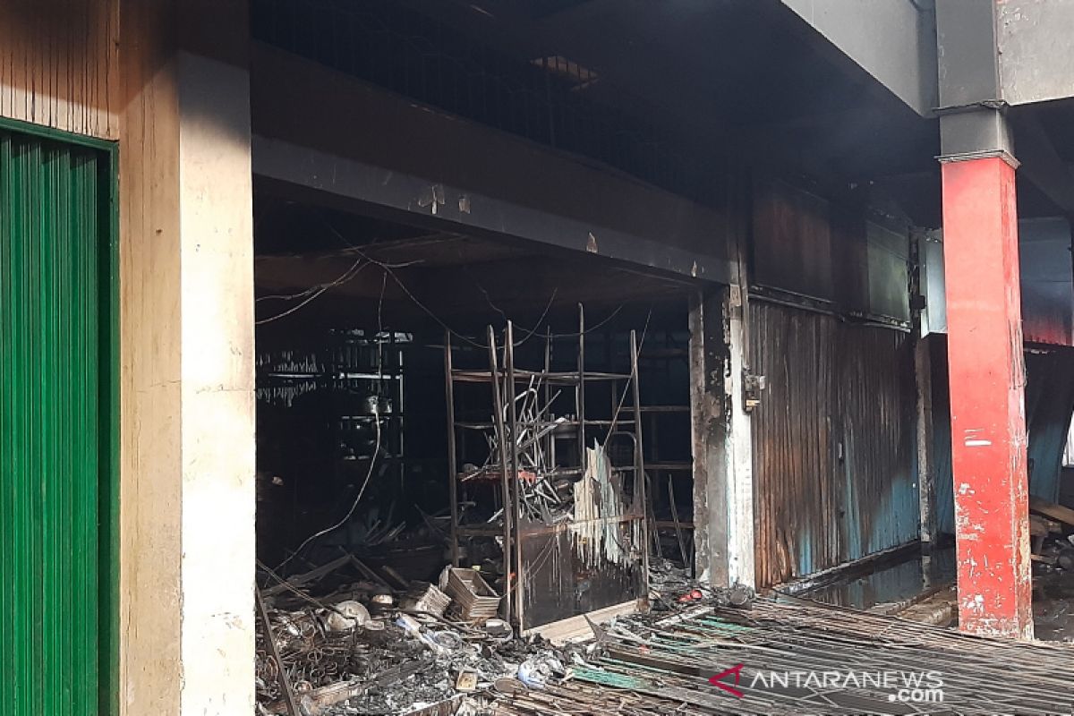 Petugas berhasil padamkan kebakaran Pasar Wage Purwokerto