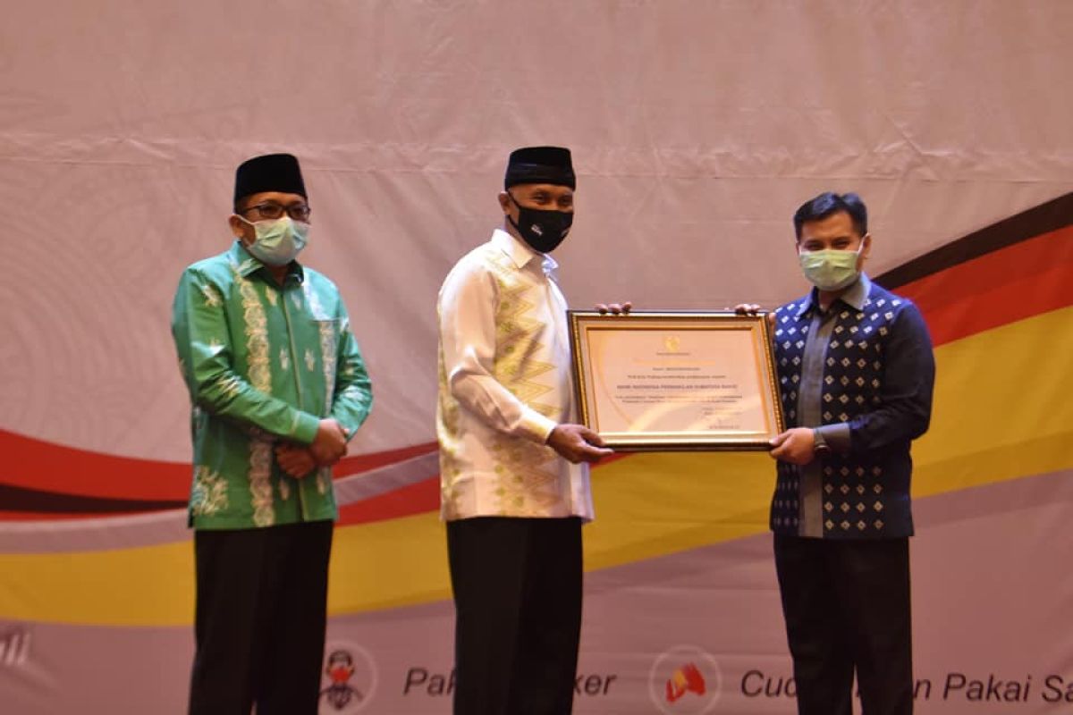 Padang beri penghargaan kepada 64 lembaga yang bantu tangani COVID-19