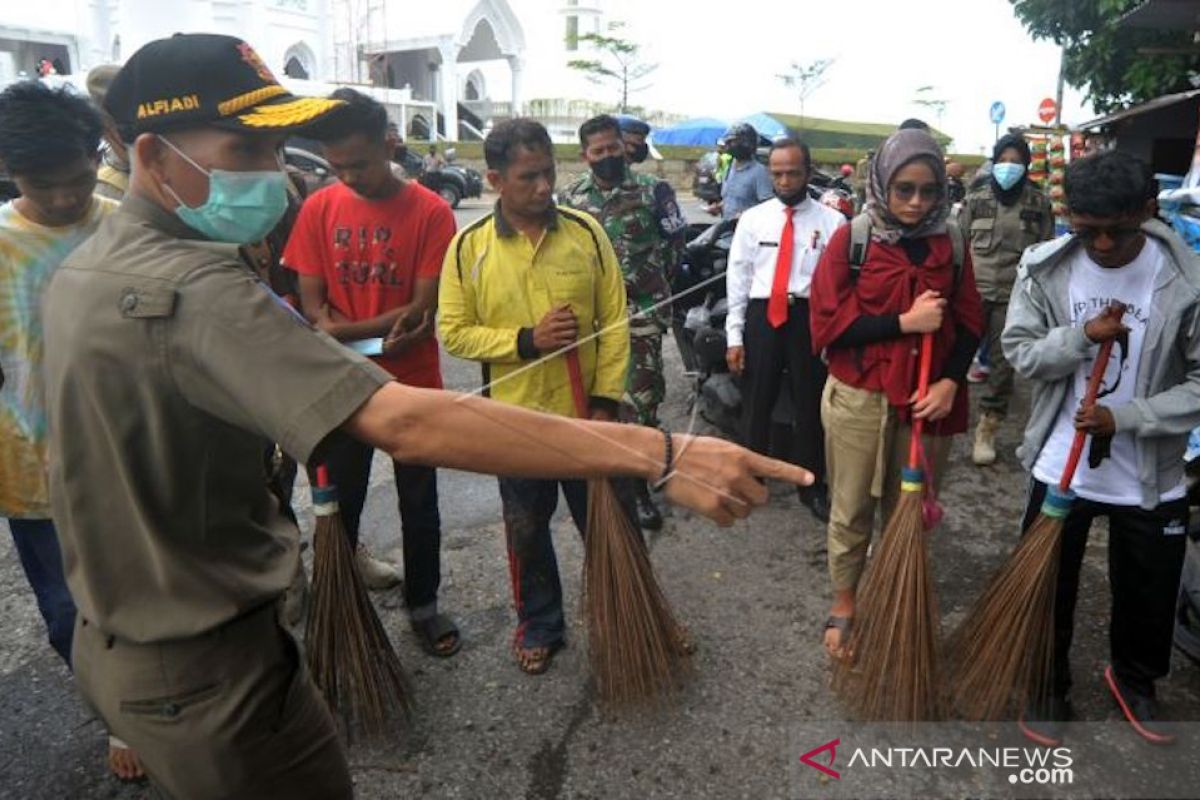 Hari ini, warga Padang terinfeksi COVID-19 bertambah 108 orang