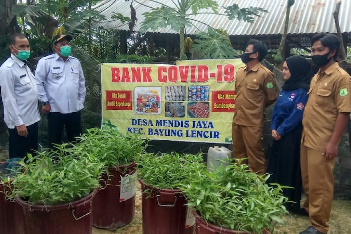 Warga Desa Musi Banyuasin swadaya dirikan Bank COVID-19