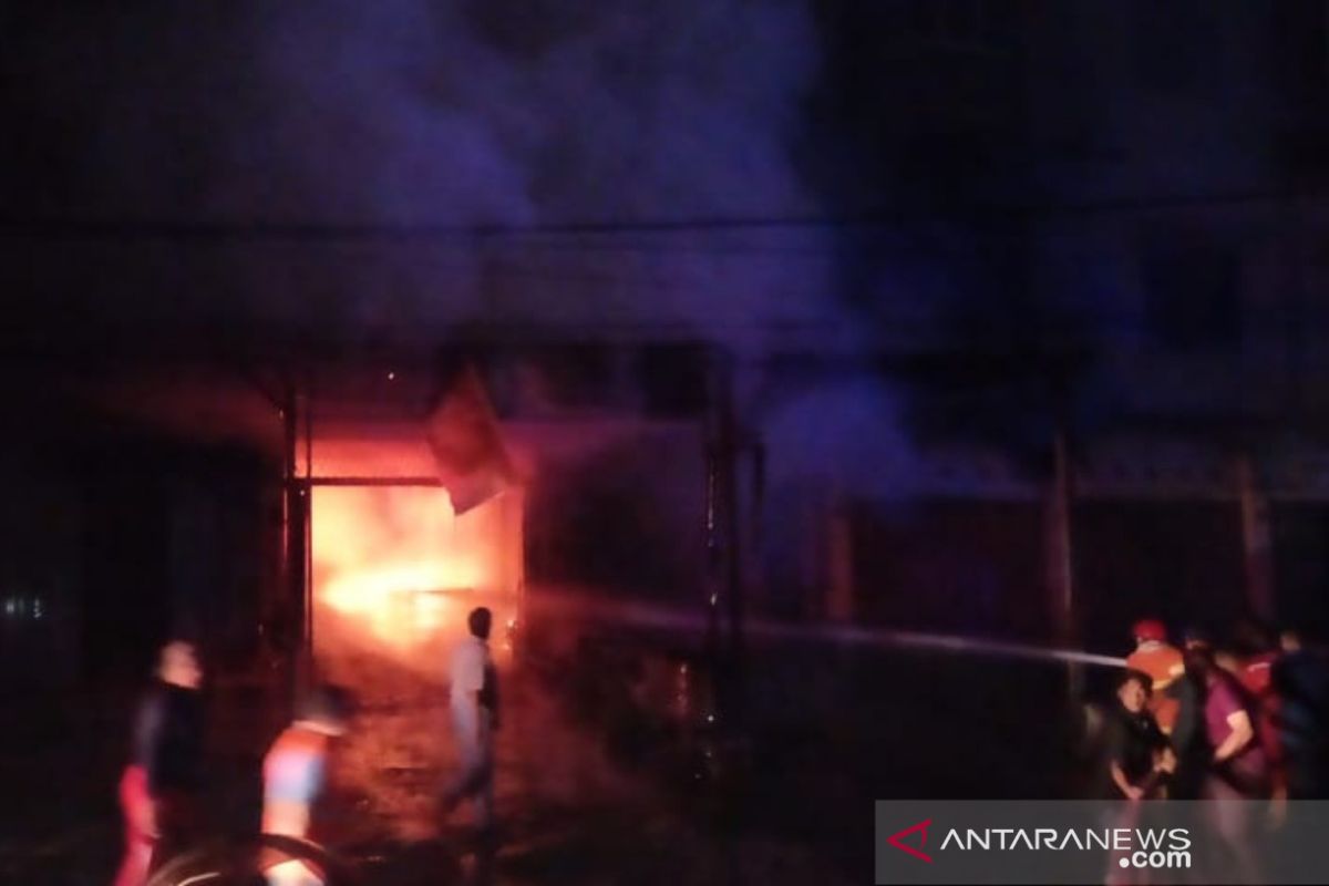 Empat unit ruko terbakar tewaskan tiga warga di Bireuen Aceh