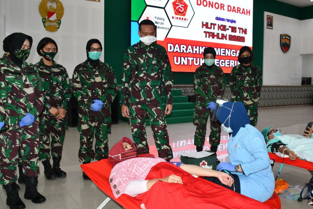 Kodam I/BB gelar donor darah sambut HUT ke-75 TNI