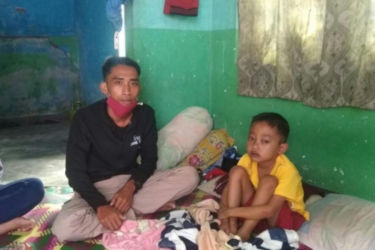 Ayah jadi TKI dan ibu kandung jarang jenguk, bocah penderita jantung bocor di Loteng butuh perhatian