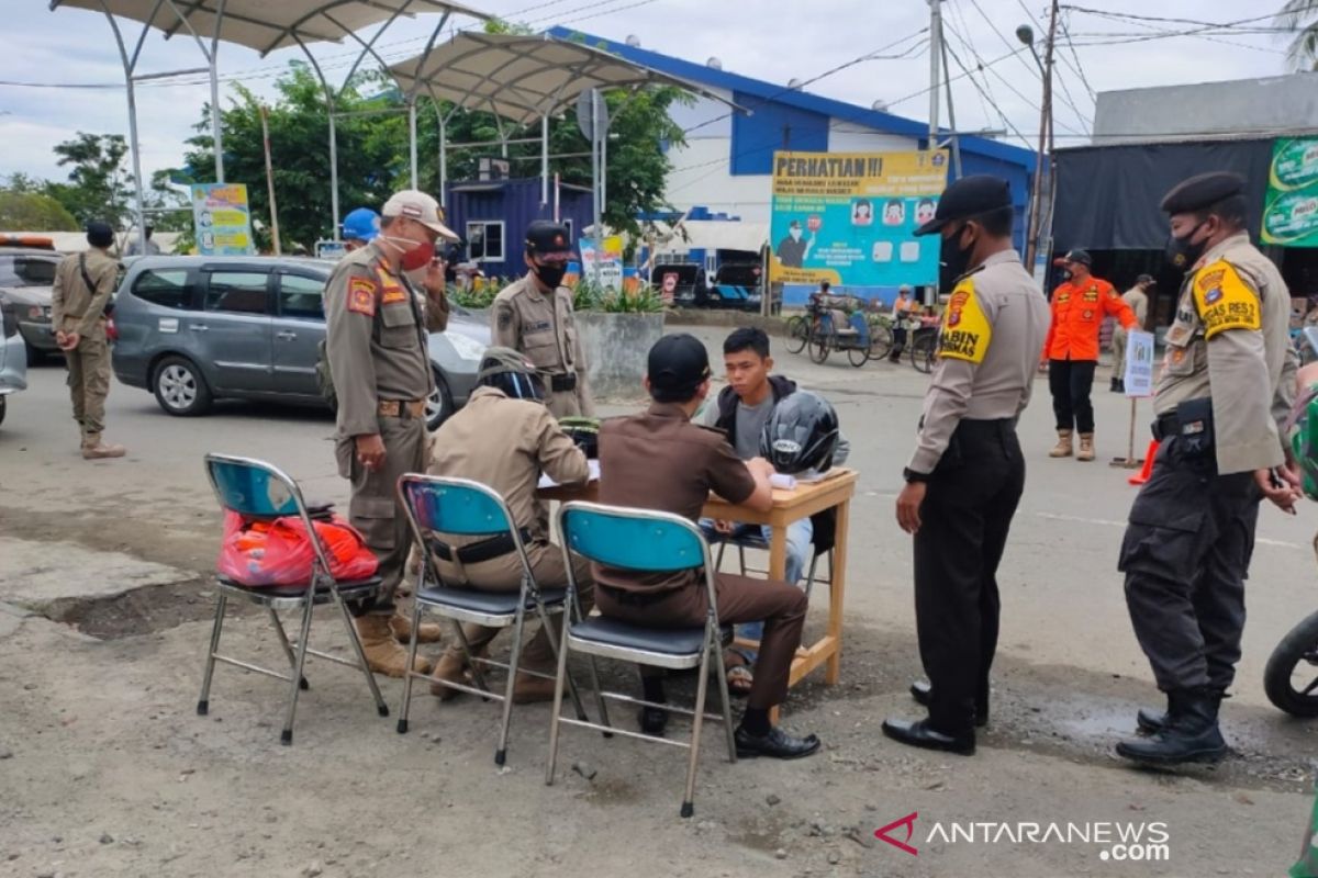 Tak pakai masker, 25 orang pelanggar Perbup HST diberikan sanksi