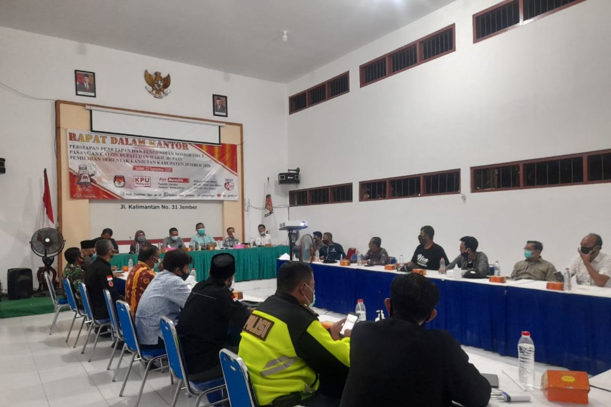 Rapat pleno penetapan pasangan calon Pilkada Jember 2020 digelar tertutup