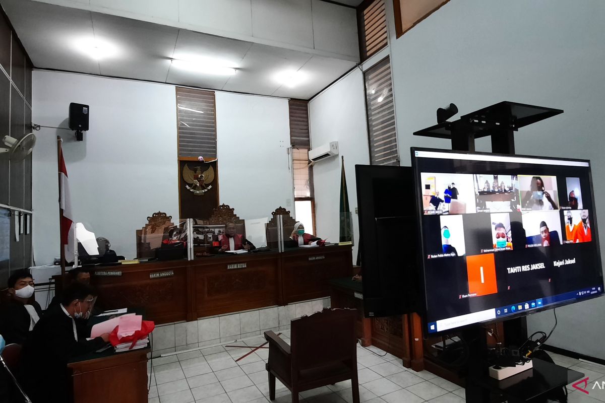 JPU tuntut Dwi Sasono sembilan bulan pidana penjara rehabilitasi