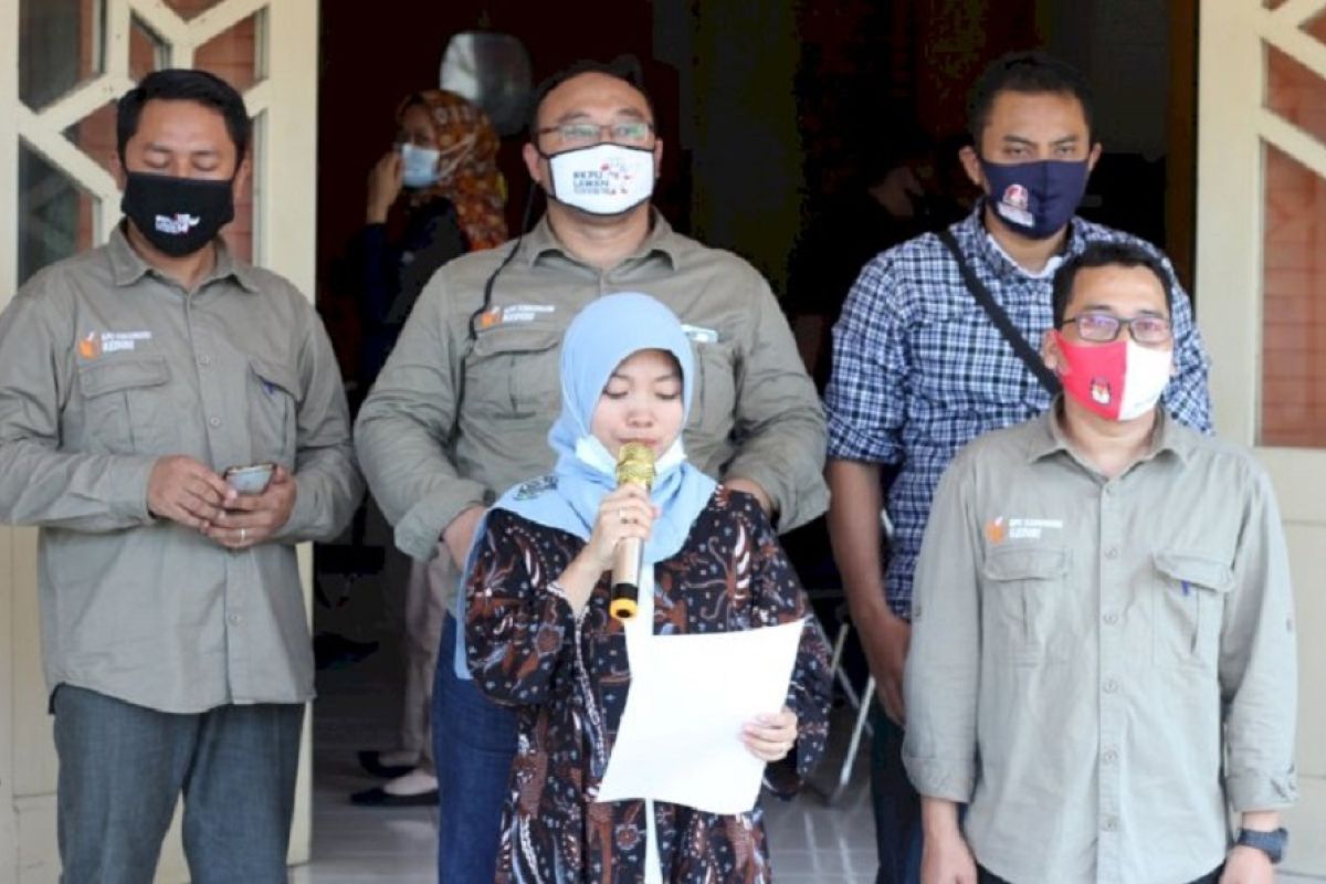 KPU Kabupaten Kediri tetapkan Dhito-Dewi sebagai paslon tunggal pilkada