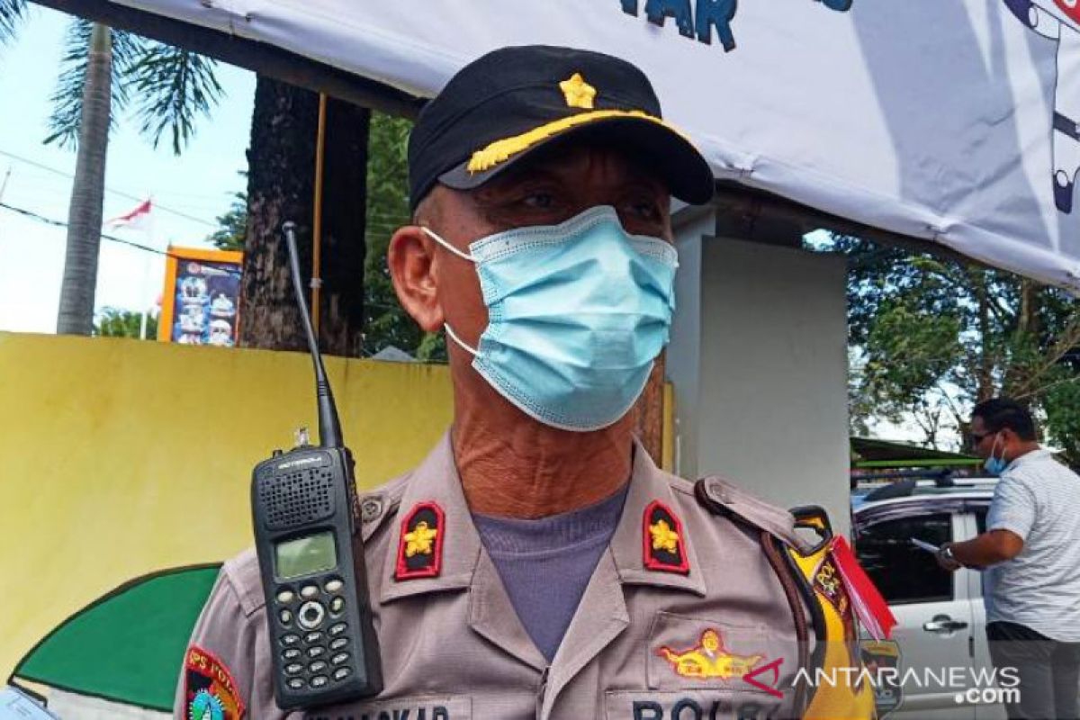 Ratusan personel polisi kawal penetapan pasangan calon kepala daerah di KPU Sumbar