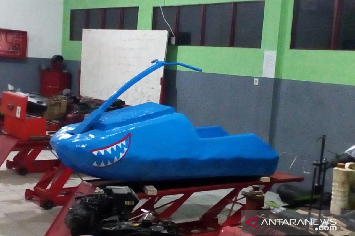 Medium jet ski karya siswa SMKN 1 Paloh bantu majukan sektor pariwisata