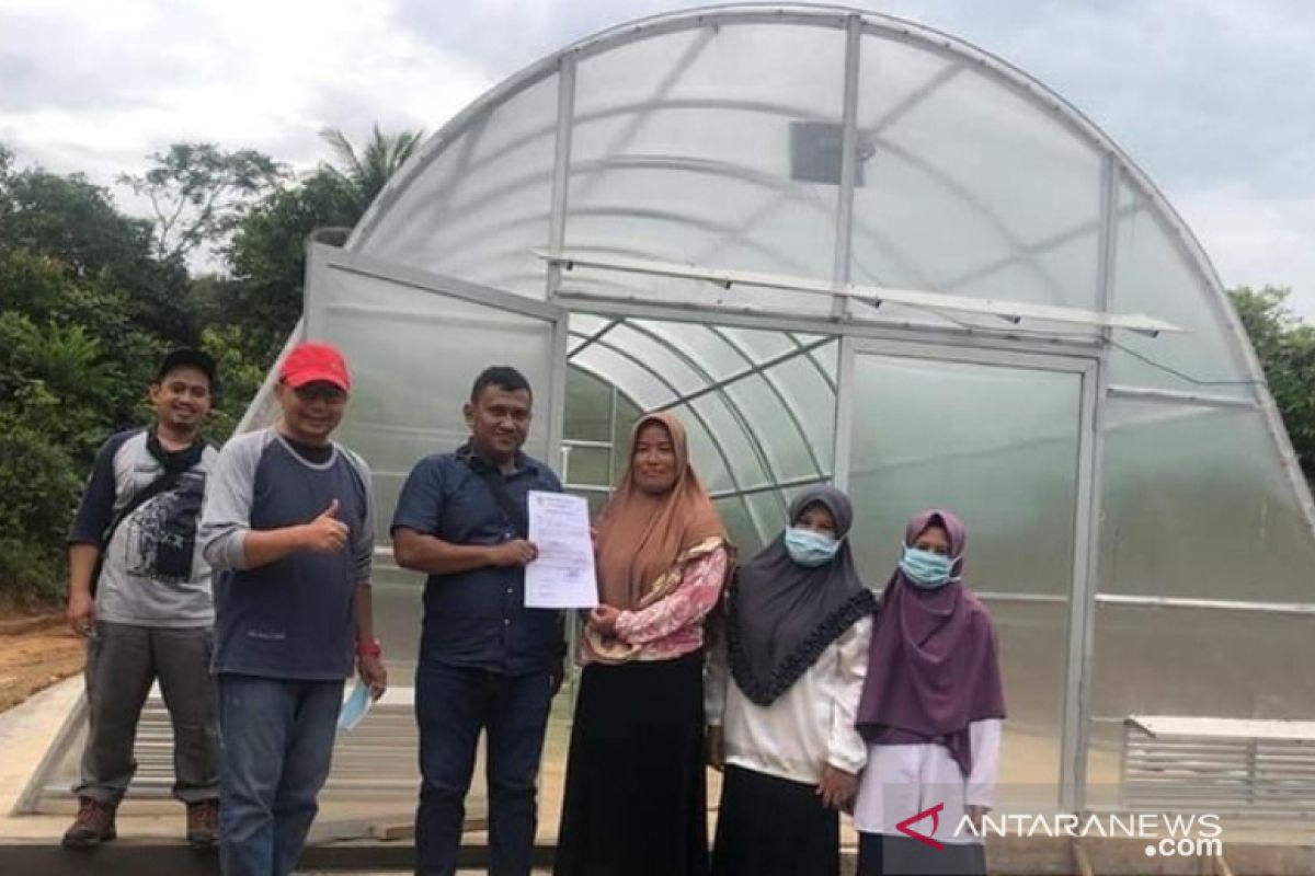 Tiga daerah di Kalbar terima bantuan solar 