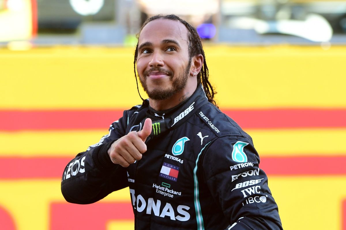Hamilton tinggal selangkah samai rekor Schumacher di GP Rusia