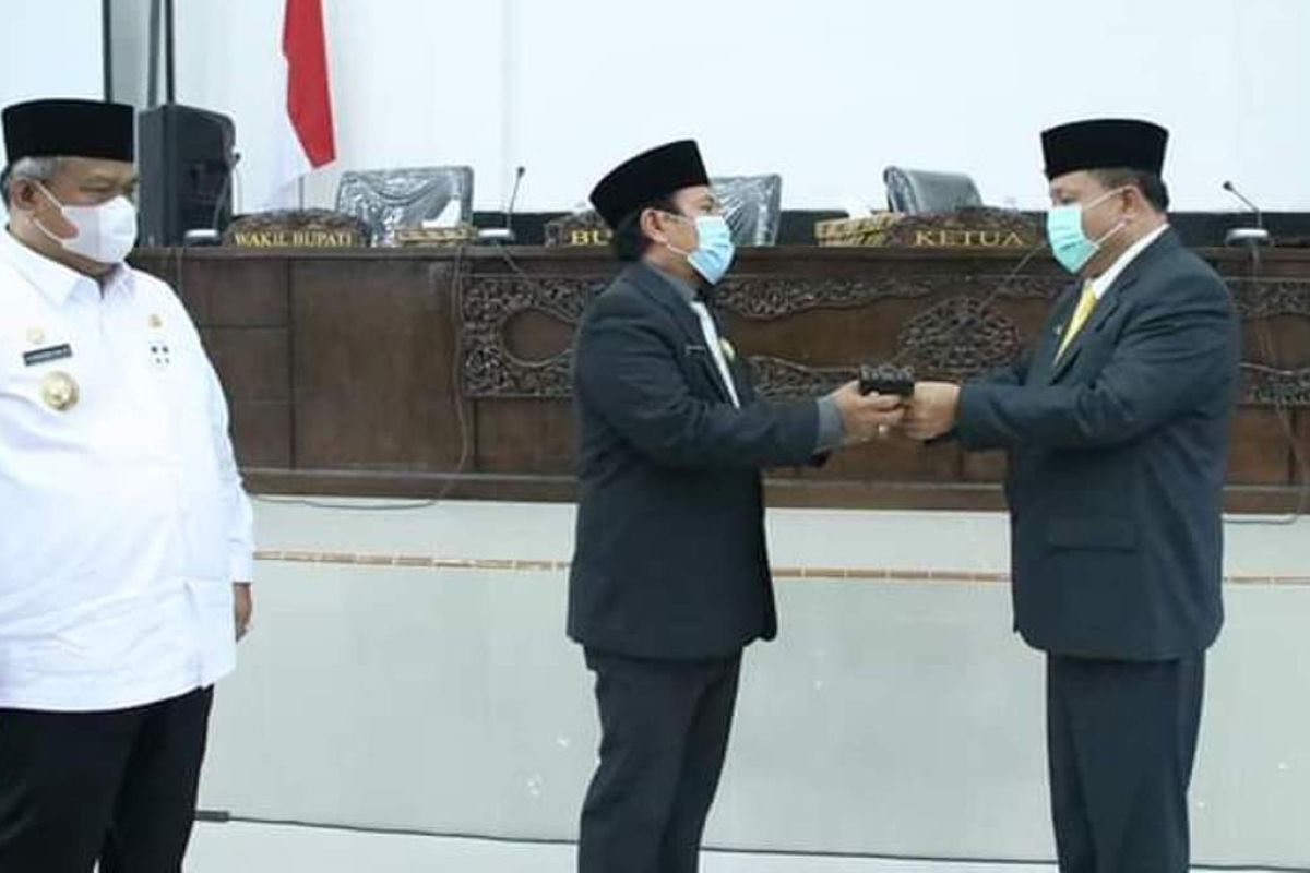 Anto Pasaribu jadi Ketua sementara DPRD Labura