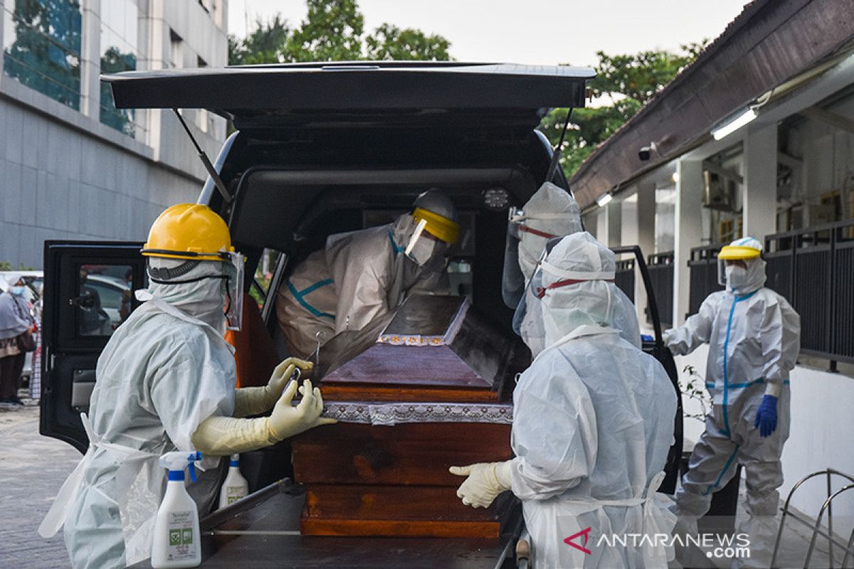 Kembali seorang dokter di  Jateng meninggal karena COVID-19