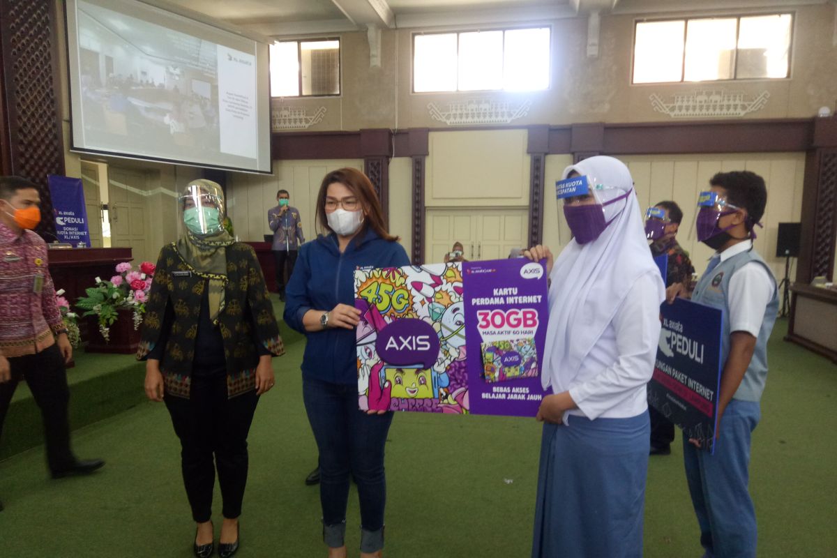 Pemprov Lampung-XL Axiata salurkan 350 ribu paket internet gratis untuk pelajar