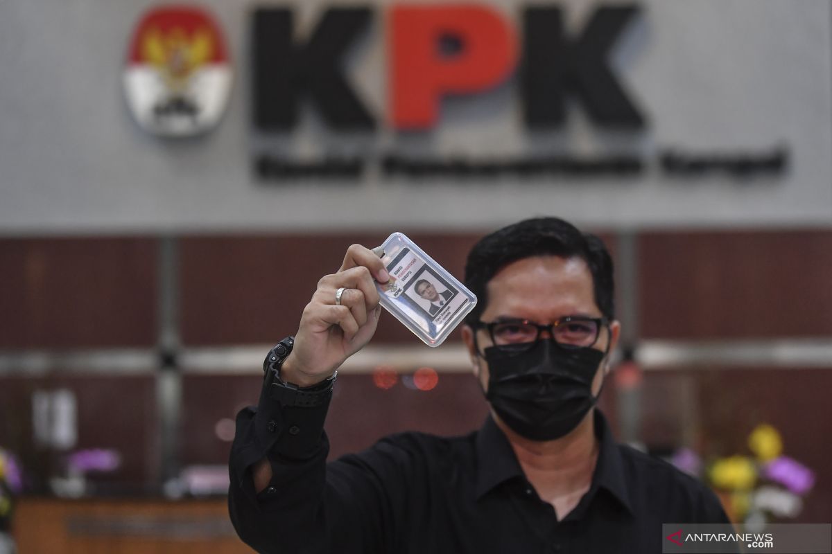 KPK proses surat pemberhentian Febri Diansyah