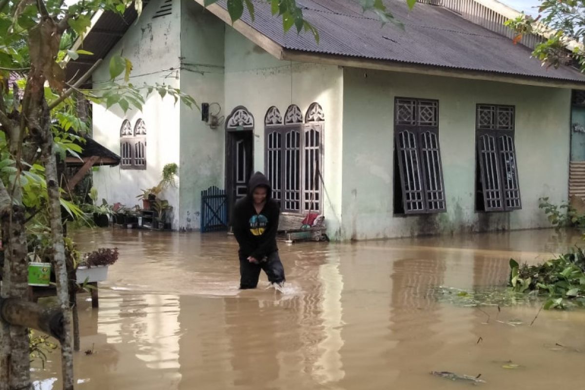 Sejumlah rumah di Aceh Timur terendam banjir akibat hujan deras