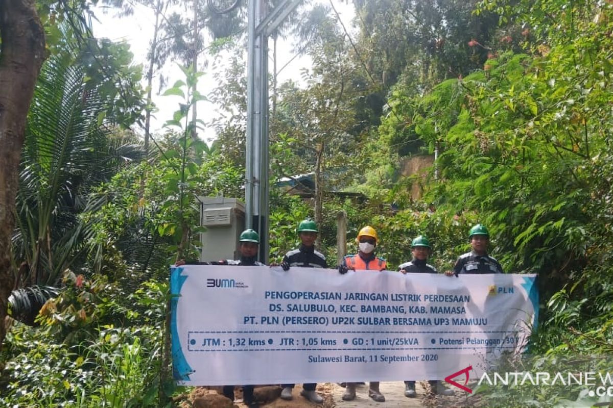 PLN aliri listrik Desa Salubulo Kabupaten Mamasa Sulbar