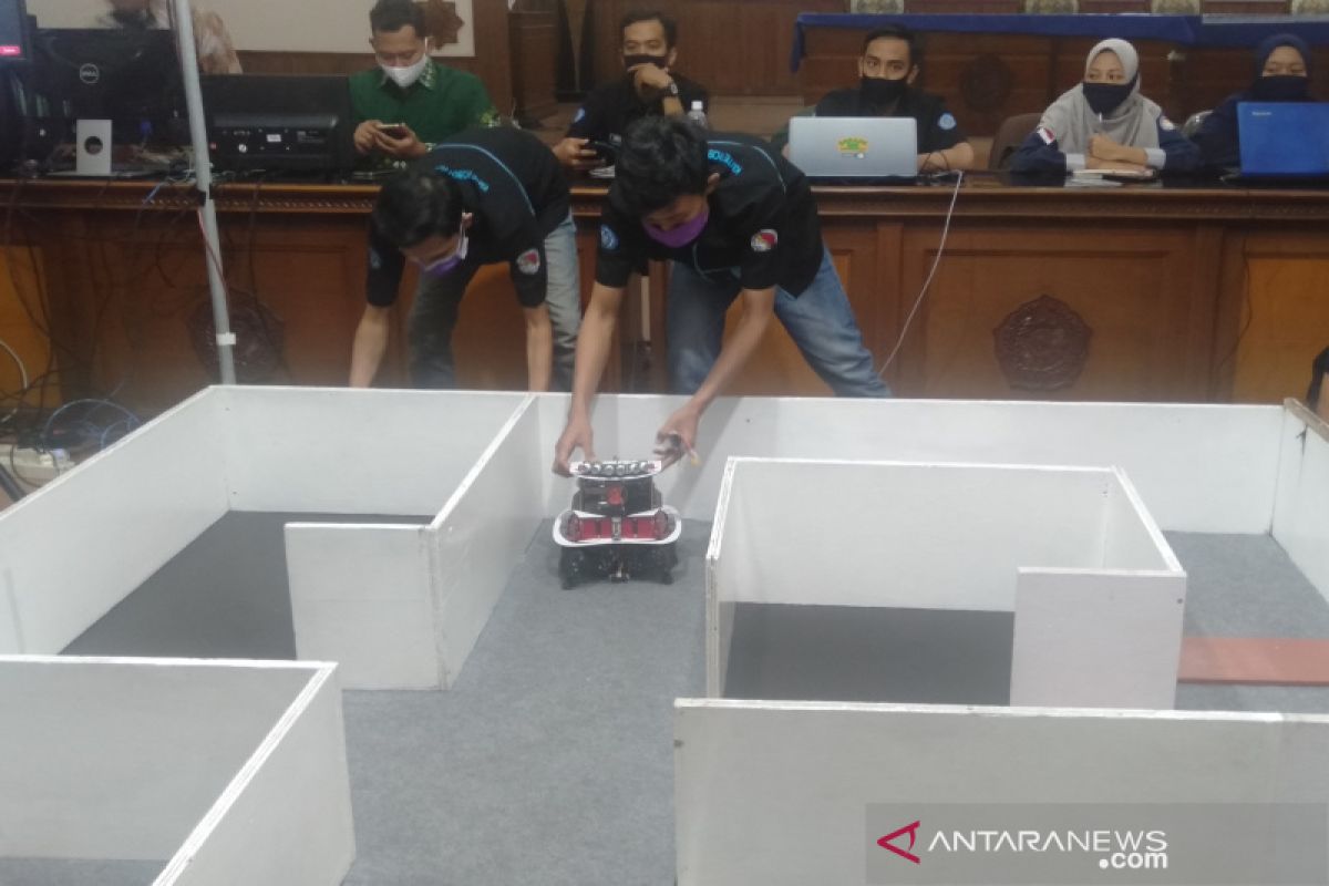 UMS kirimkan tiga tim pada Kontes Robot Indonesia 2020