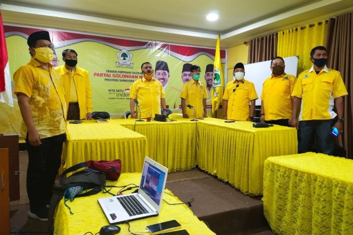 Partai Golkar bagikan tiga juta masker dukung penerapan protokol kesehatan