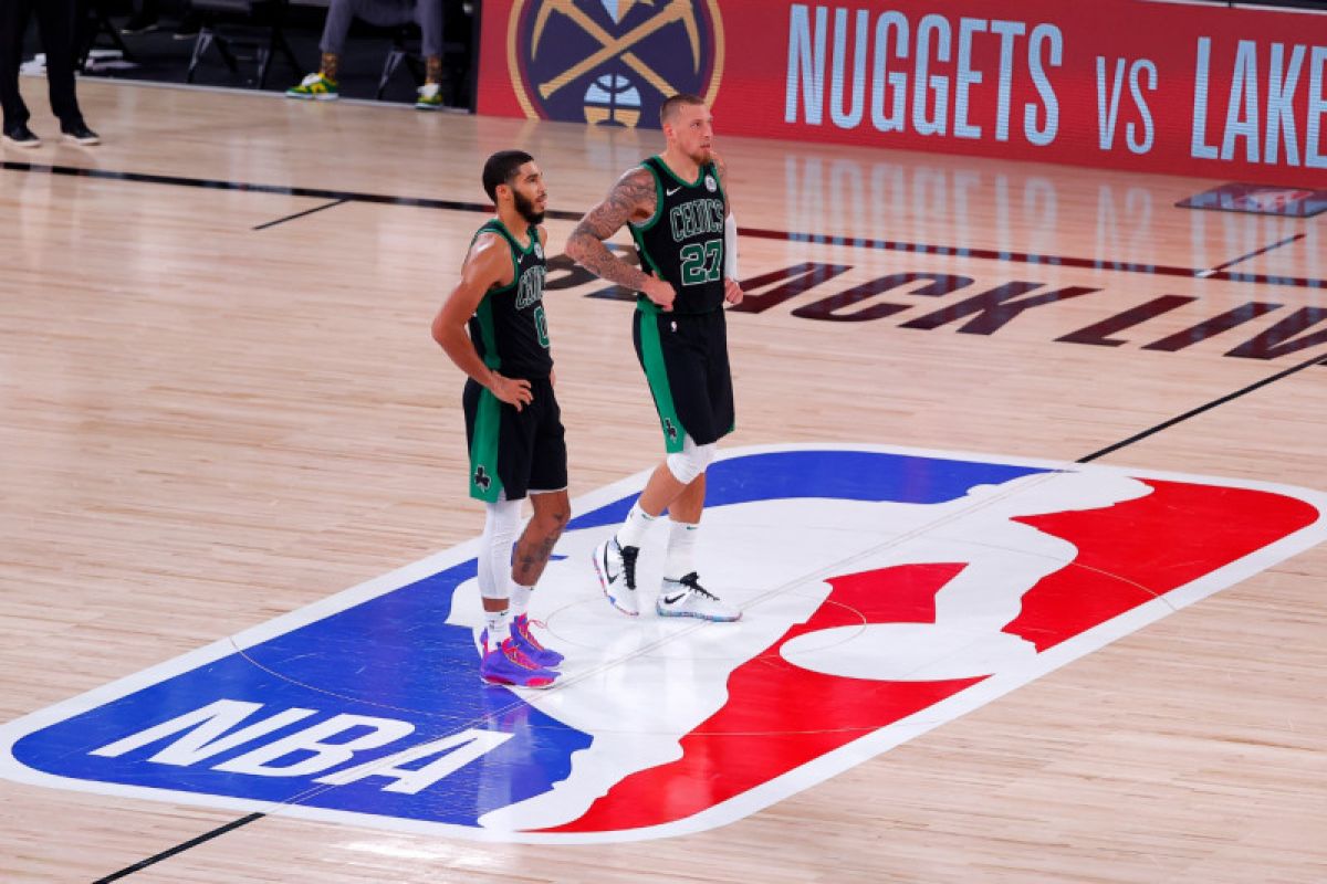 Celtics kontrol paruh kedua kalahkan Heat 121-108