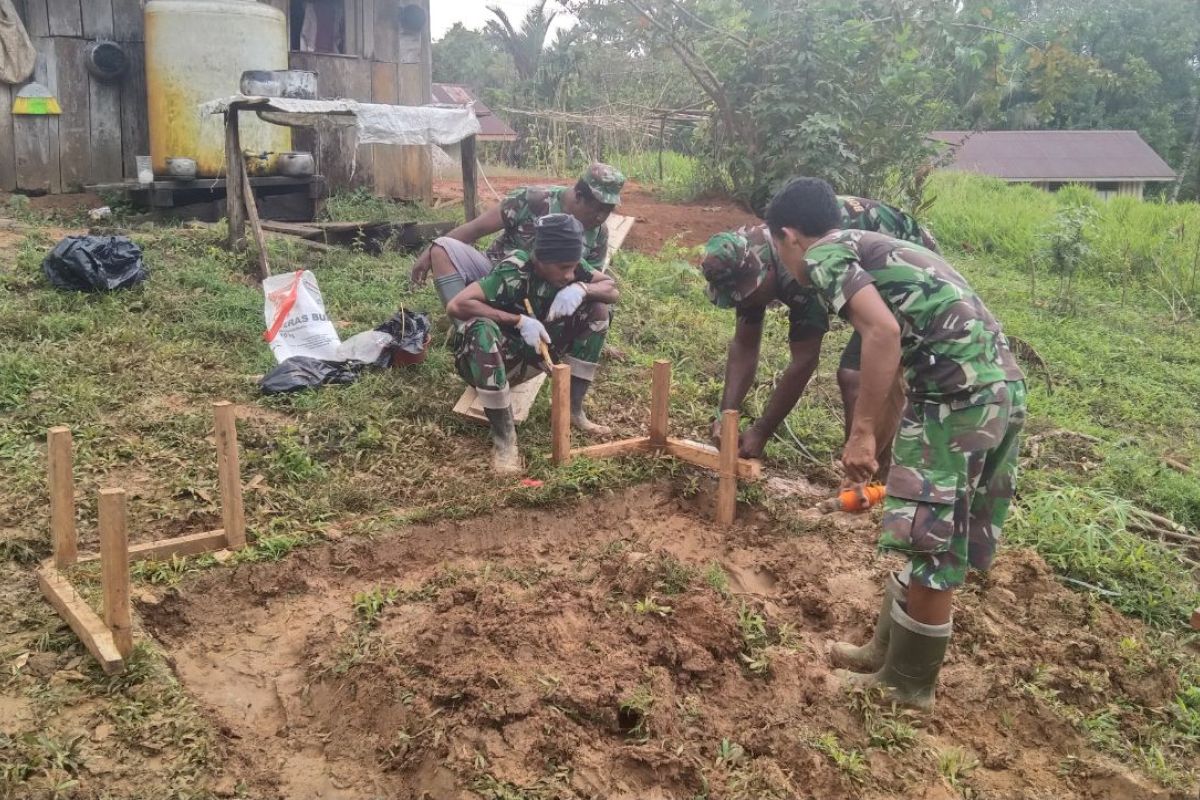 Satgas TMMD bangun 10 jamban warga kampung Kakuna Boven Digoel