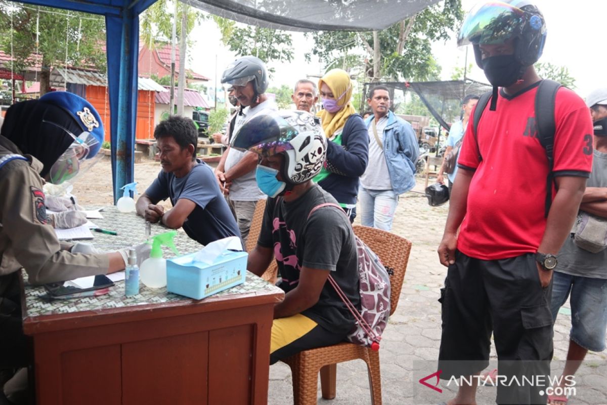 Tim PDPK Belitung Timur merazia warga tidak bermasker