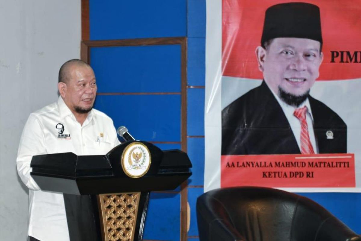 Temui Presiden, Ketua  DPD bahas dana bagi hasil sawit dan UU produk halal