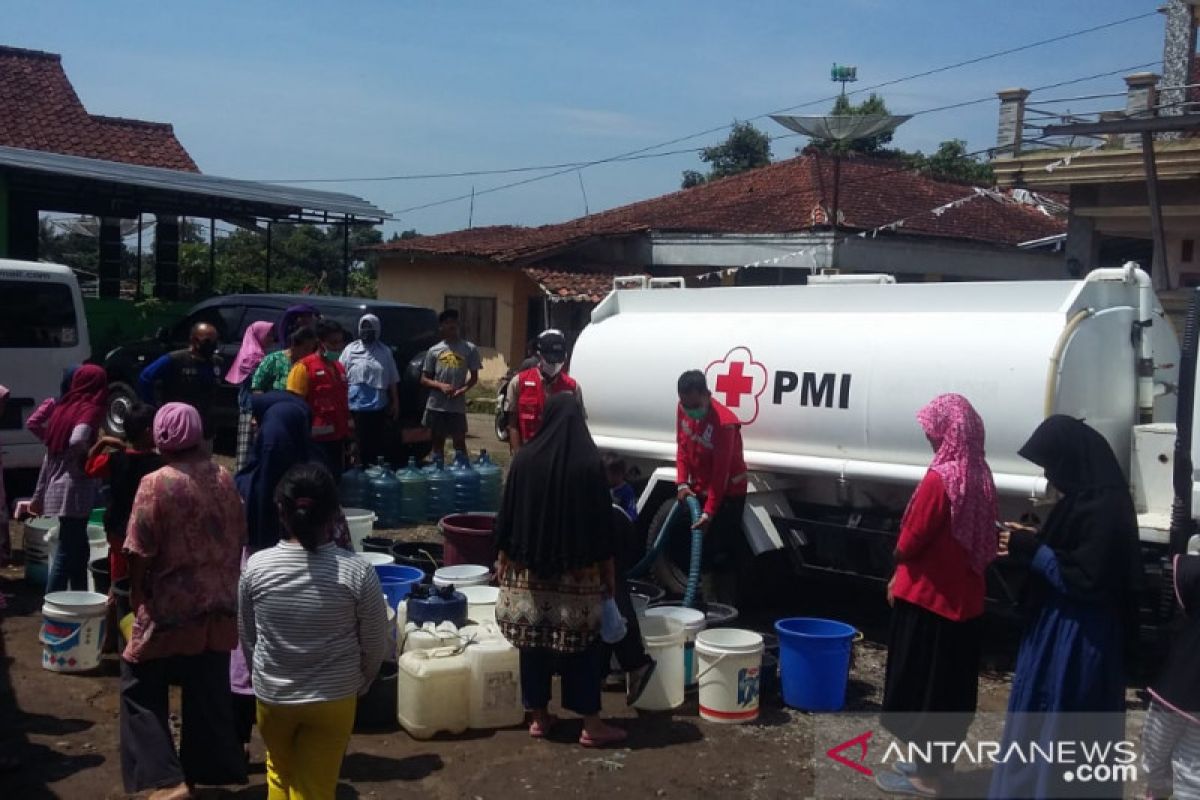 BPBD Sukabumi: 1.107 warga terdampak banjir bandang Cibuntu