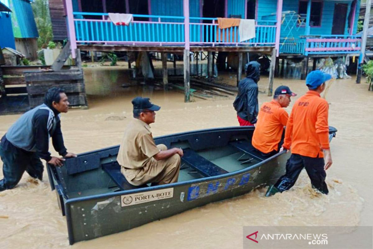 Ratusan rumah warga terendam banjir di lima kecamatan di Nunukan