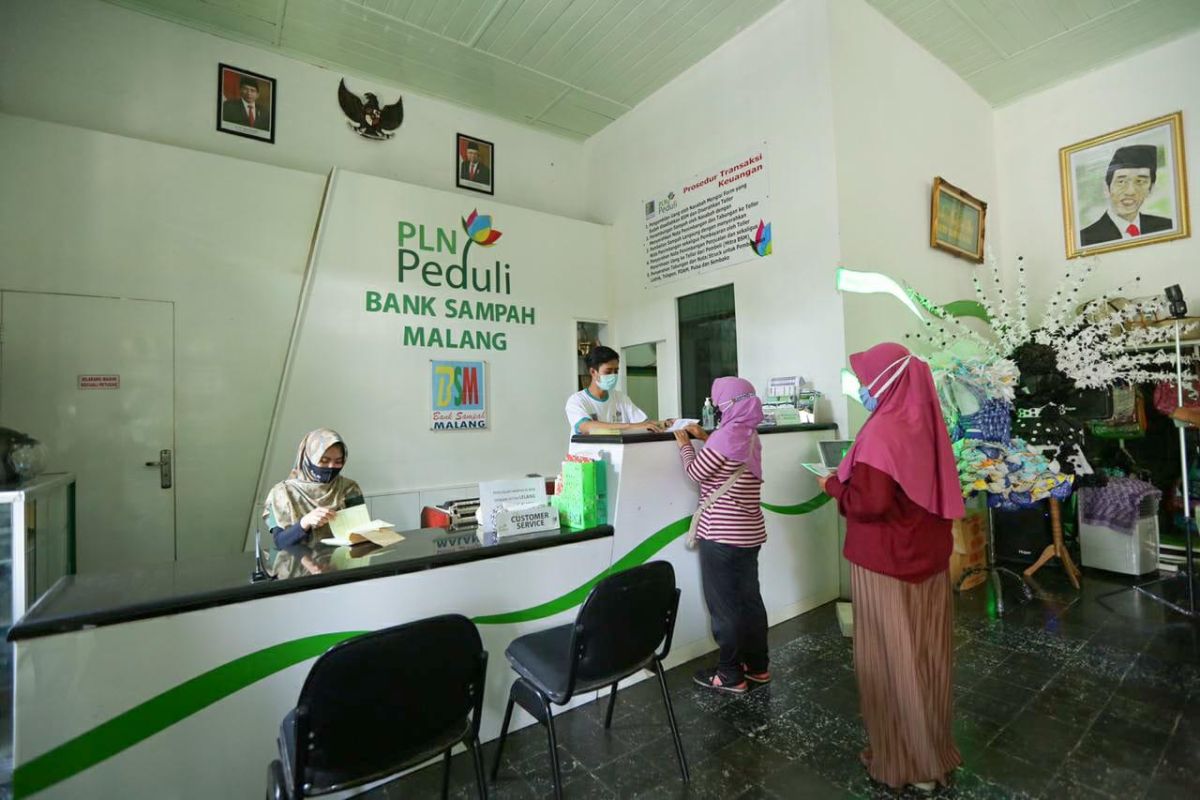 PLN Jatim dorong pemberdayaan bank sampah saat pandemi