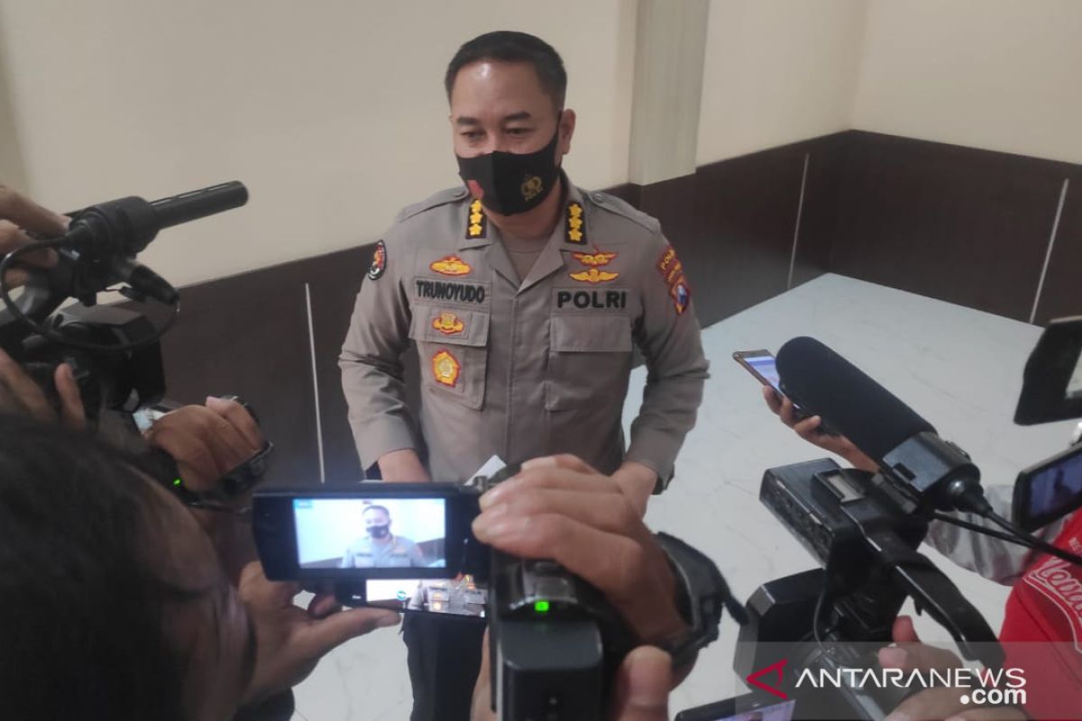 Polisi bubarkan kegiatan KAMI di Surabaya