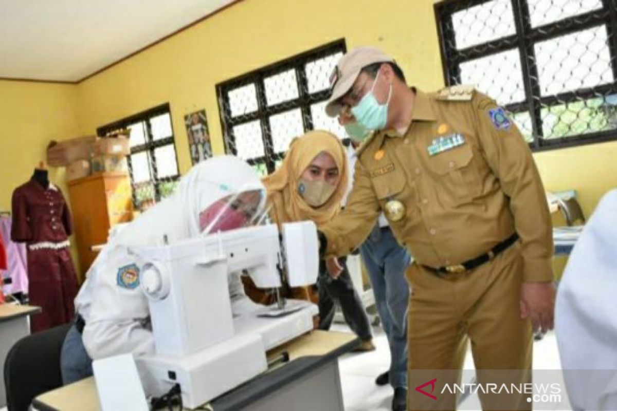 Gubernur Babel tinjau pembangunan tempat praktik SMKN 1 Sungai Selan