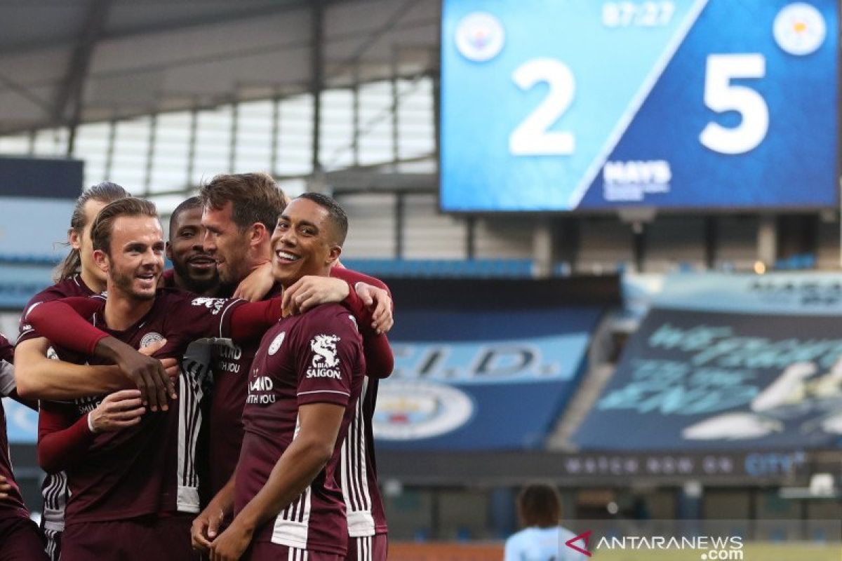 Jamie Vardy hattrick, Leicester pecundangi Manchester City 5-2  (video)