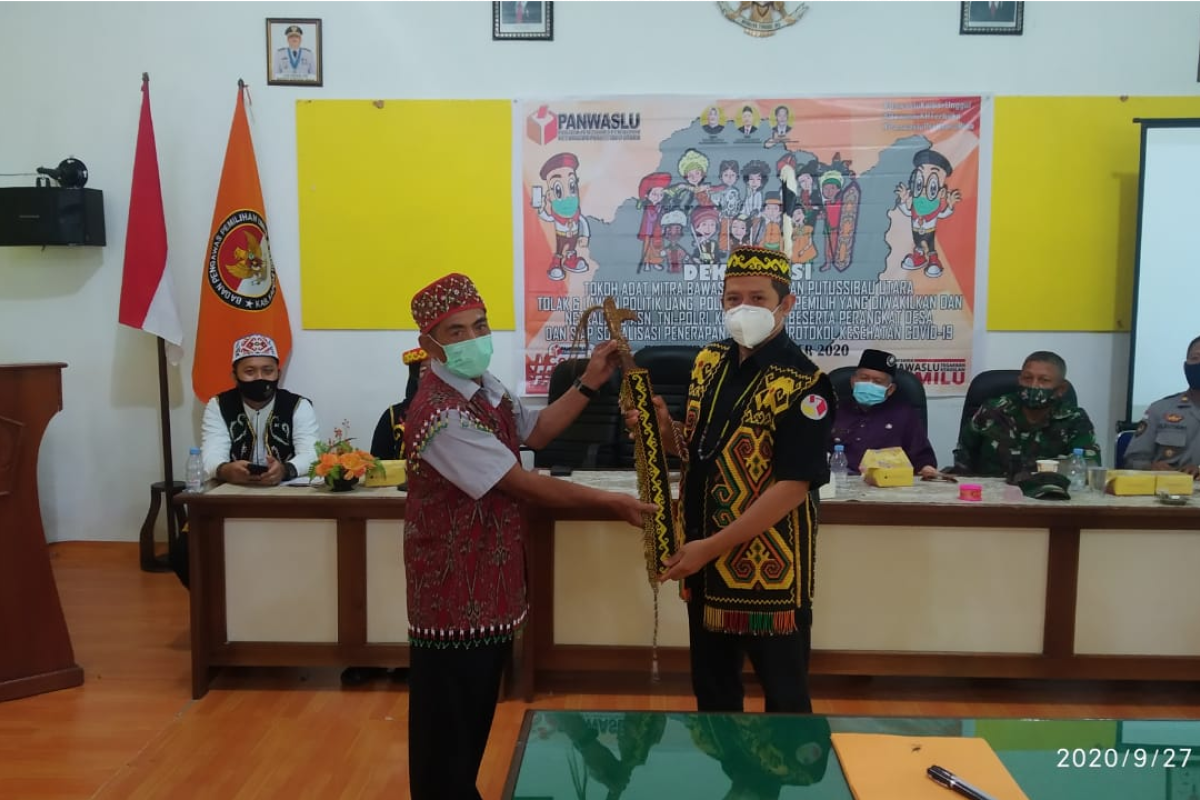 Bawaslu gandeng tokoh adat awasi Pilkada Kapuas Hulu