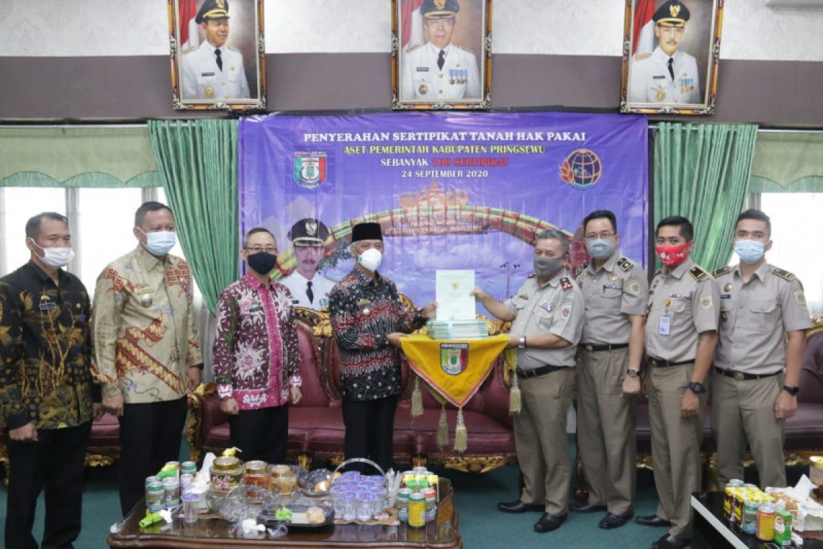 BPN serahkan 100 sertifikat tanah milik Pemkab Pringsewu