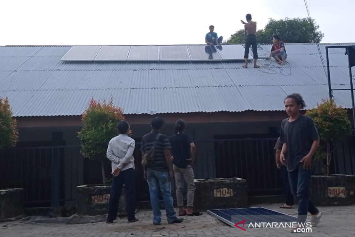 Kanopi Bengkulu pasang listrik surya di SMA Muhammadiyah 4