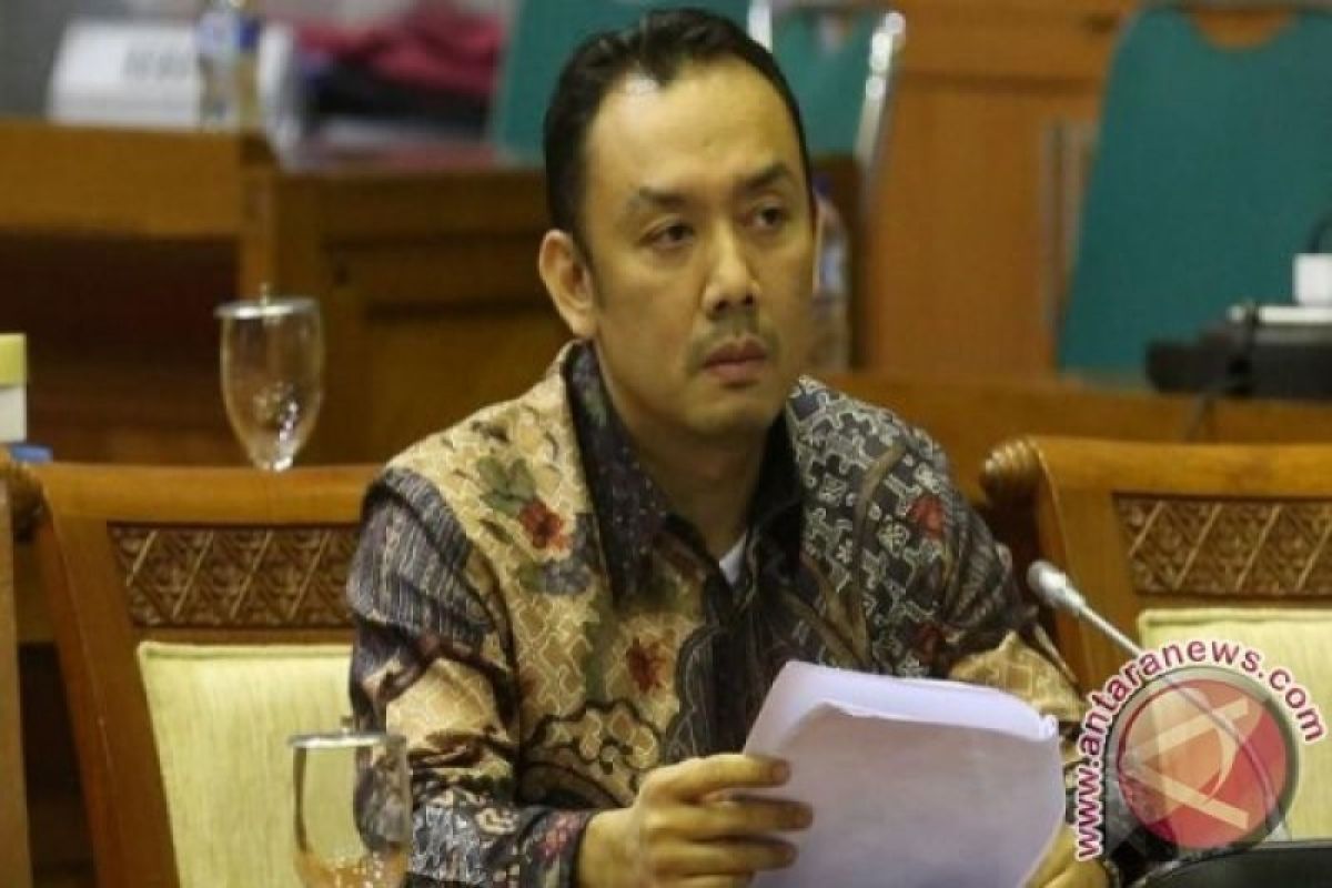 Anggota DPR minta usut tuntas kasus kebocoran data 279 juta penduduk