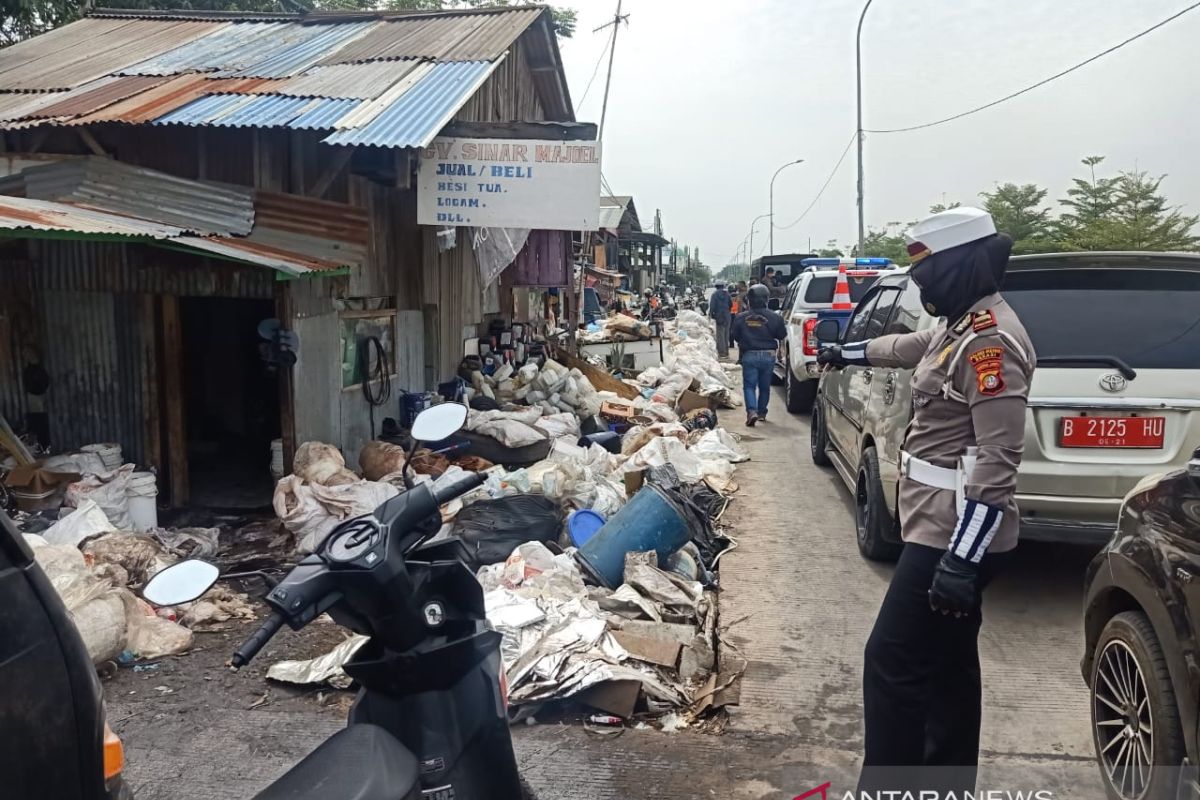 Atasi kemacetan, Jalan Kalimalang Bekasi mulai beroperasi dua jalur