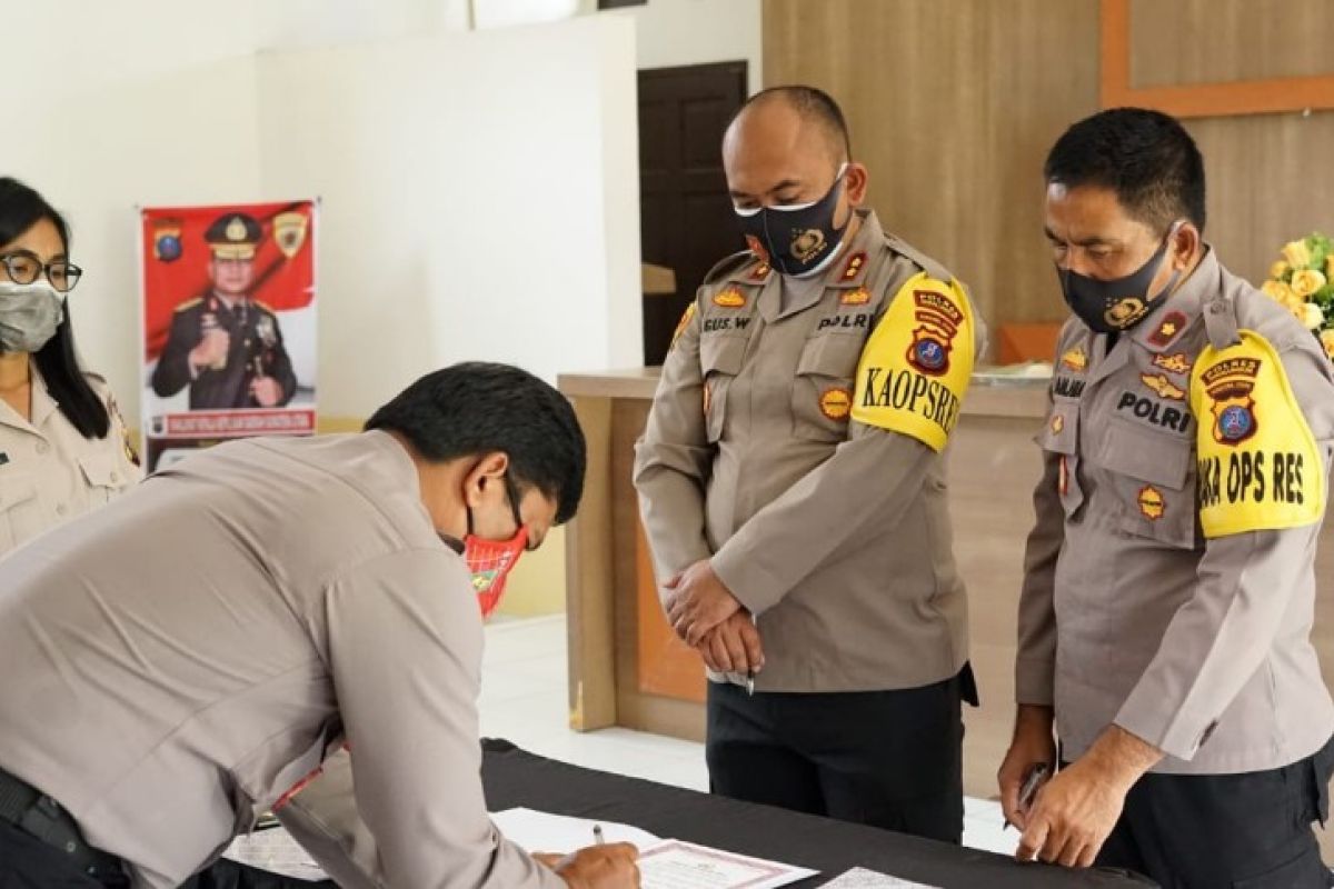 Personel Polres Simalungun dilarang unggah foto bersama calon kepala daerah