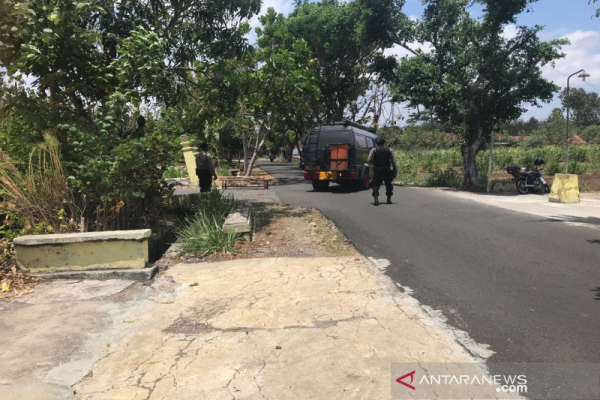 Warga Gunung Kidul terkejut rumah W digeledah Densus 88 Mabes Polri